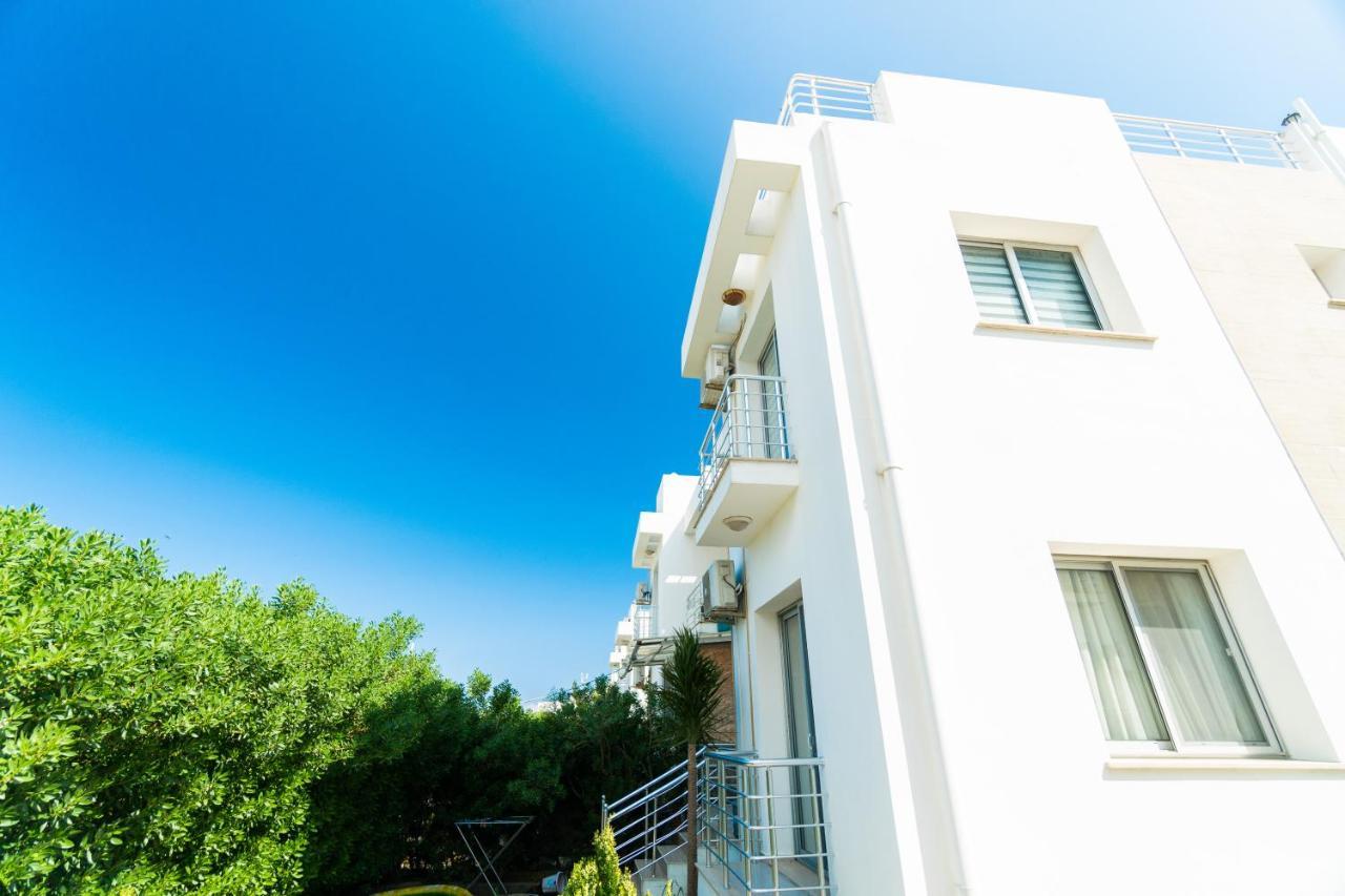 Beautiful & Quiet Two-Bedroom Apartment With Private Garden Lukomorye C1 Κερύνεια Εξωτερικό φωτογραφία
