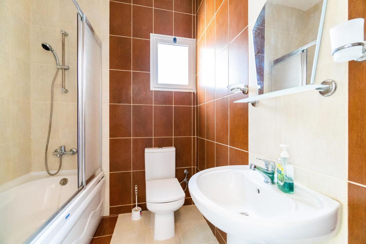 Beautiful & Quiet Two-Bedroom Apartment With Private Garden Lukomorye C1 Κερύνεια Εξωτερικό φωτογραφία
